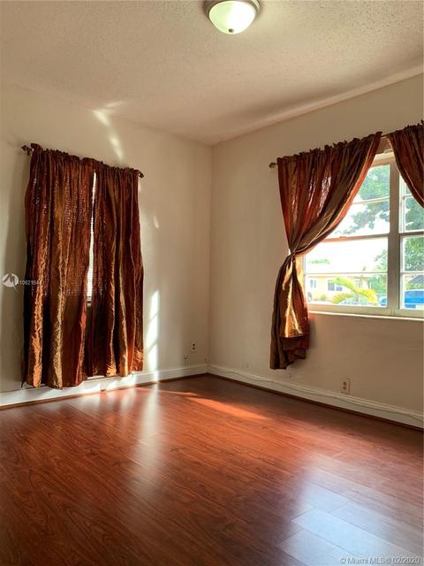 913 E 22nd St, Hialeah, FL 33013 photo 7