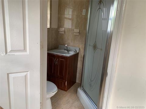 913 E 22nd St, Hialeah, FL 33013 photo 11