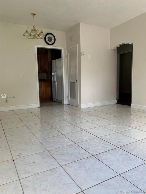 913 E 22nd St, Hialeah, FL 33013 photo 5