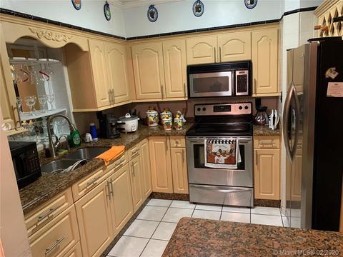 155 E 35th St, Hialeah, FL 33013 photo 8