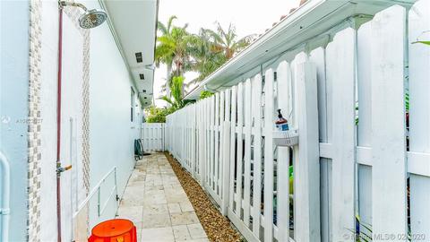 8943 Carlyle Ave, Surfside, FL 33154 photo 23