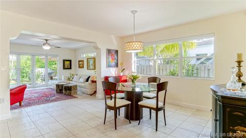 8943 Carlyle Ave, Surfside, FL 33154 photo 13