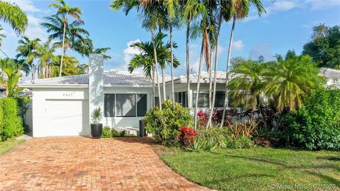 8943 Carlyle Ave, Surfside, FL 33154 photo 1