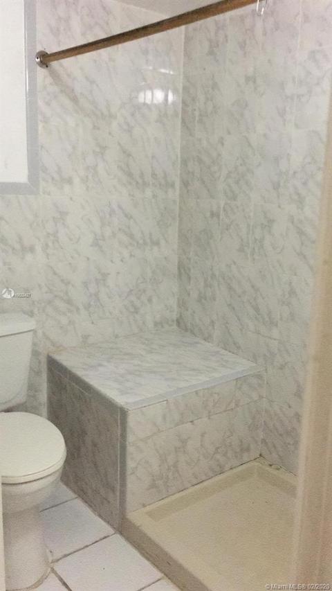 871 E 15th Pl, Hialeah, FL 33010 photo 4