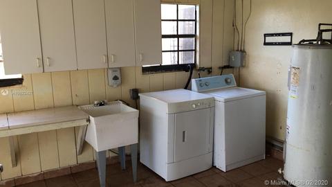 871 E 15th Pl, Hialeah, FL 33010 photo 7