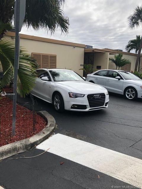 6900 Crown Gate Dr, Miami Lakes, FL 33014 photo 1
