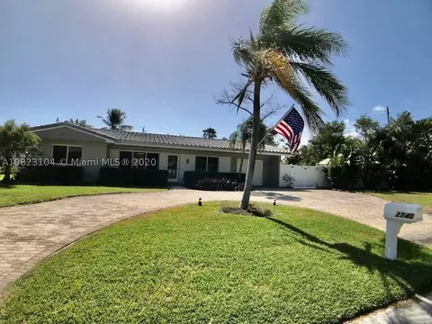 2740 NE 24th St, Pompano Beach, FL 33064 photo 1