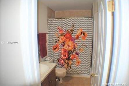 18356 NW 68th Ave #E, Hialeah, FL 33015 photo 11