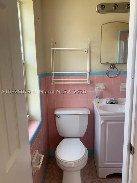 5741 W 3rd Ct, Hialeah, FL 33012 photo 20