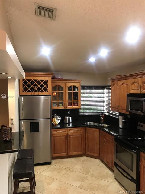 Undisclosed, Hialeah, FL 33015 photo 24