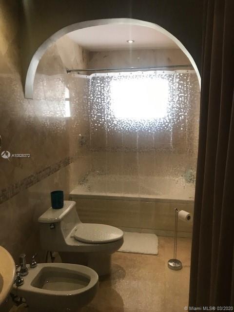 Undisclosed, Hialeah, FL 33015 photo 6
