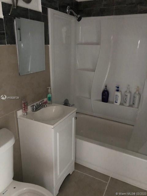 711 E 45th St, Hialeah, FL 33013 photo 6