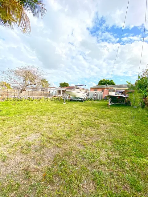 567 SE 1st St, Hialeah, FL 33010 photo 12
