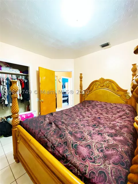 567 SE 1st St, Hialeah, FL 33010 photo 5