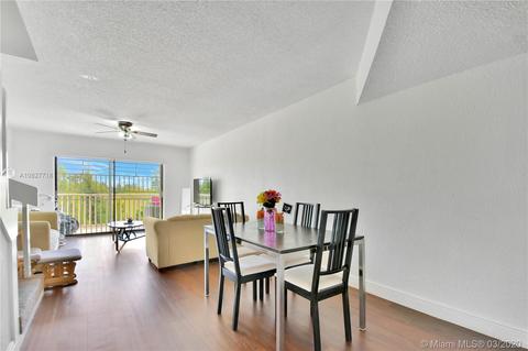 210 W 68th St #207, Hialeah, FL 33014 photo 8