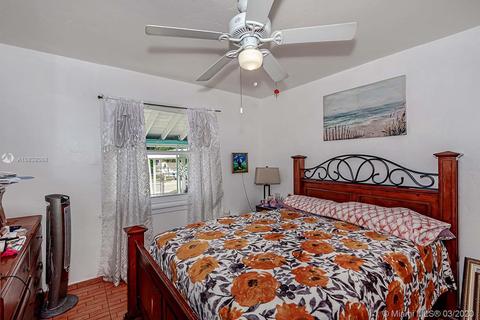 711 E 7th Ave, Hialeah, FL 33010 photo 12