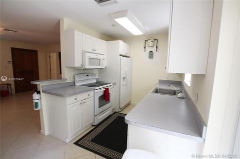 6818 Center St, Okeechobee, FL 34974 photo 4