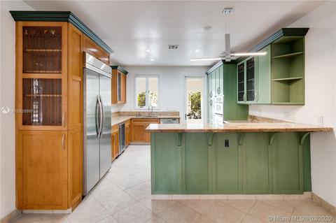 427 Alhambra Cir, Coral Gables, FL 33134 photo 6