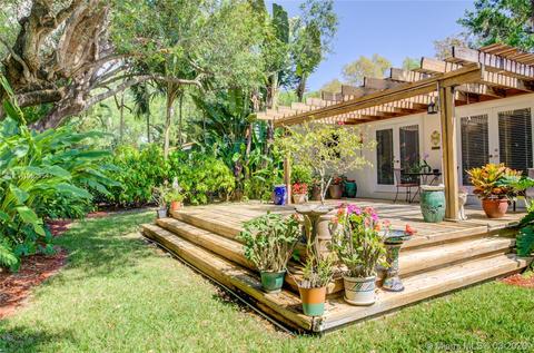 6920 Mindello St, Coral Gables, FL 33146 photo 17