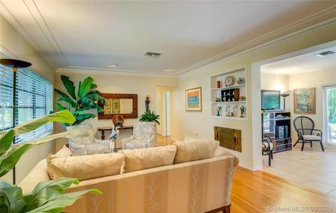 6920 Mindello St, Coral Gables, FL 33146 photo 3