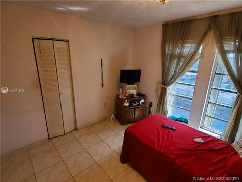 1075 W 68th St #401, Hialeah, FL 33014 photo 5