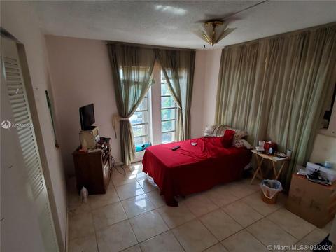 1075 W 68th St #401, Hialeah, FL 33014 photo 6
