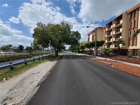 1075 W 68th St #401, Hialeah, FL 33014 photo 14
