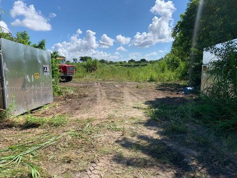 0 208 Ave, Unincorporated Dade County, FL 33187