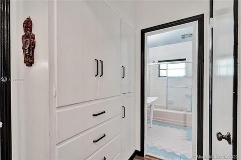 551 Jeronimo Dr, Coral Gables, FL 33146 photo 10