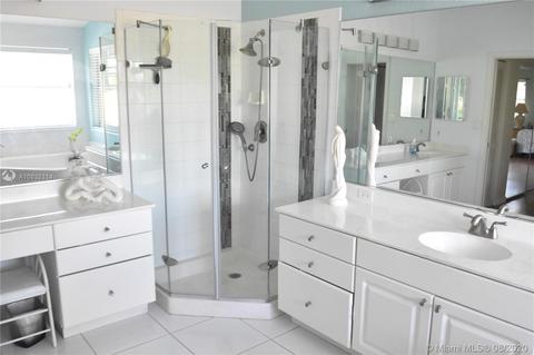 16005 NW 82nd Ct, Miami Lakes, FL 33016 photo 29