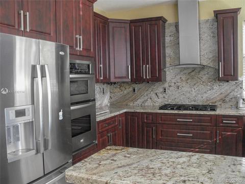 16005 NW 82nd Ct, Miami Lakes, FL 33016 photo 11