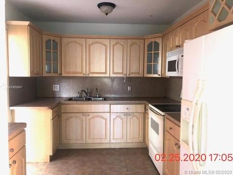 641 E 19th St, Hialeah, FL 33013 photo 4