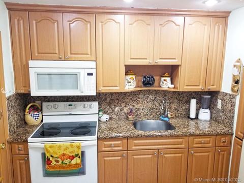 841 SE 8th St, Hialeah, FL 33010 photo 12