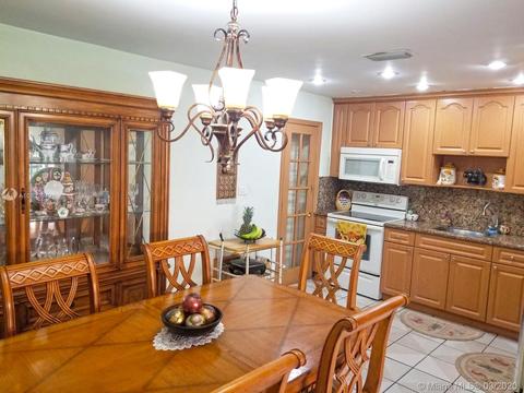841 SE 8th St, Hialeah, FL 33010 photo 23