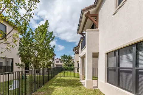3554 W 97th St, Hialeah, FL 33018 photo 44