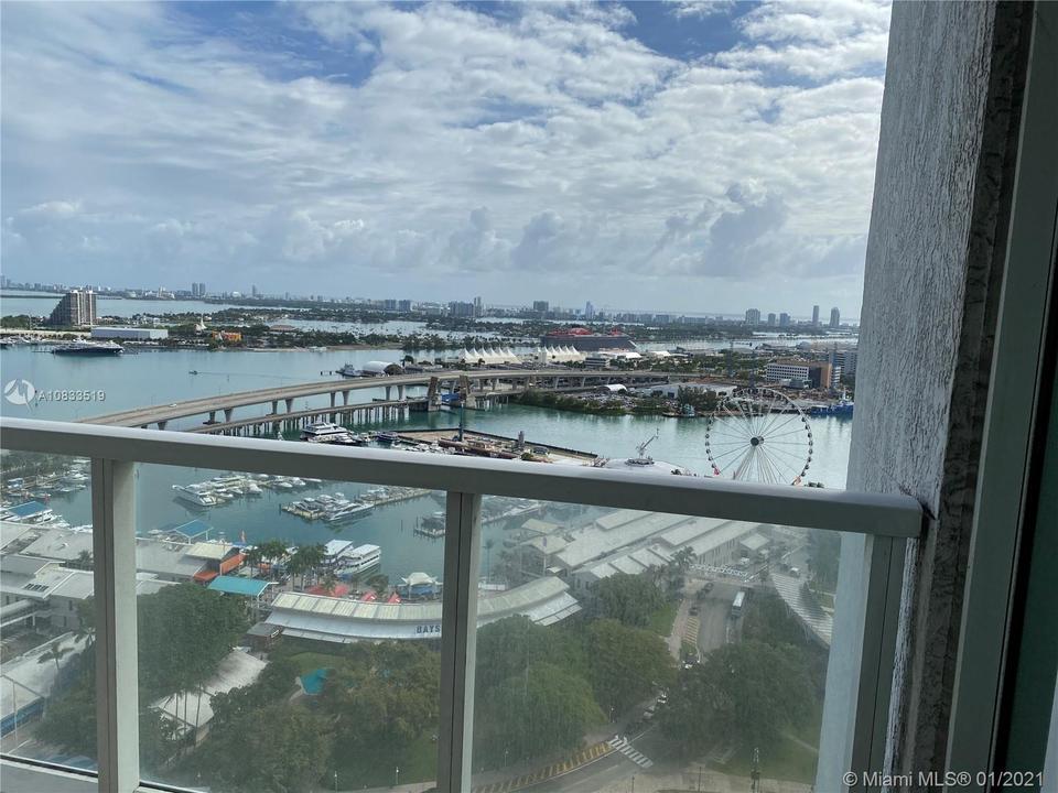  244 Biscayne Blvd #2902, Miami, FL 33132 photo 2