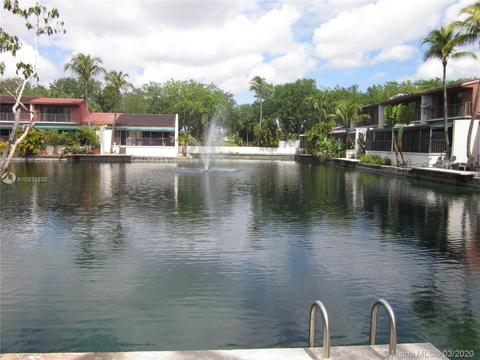 7001 Greentree Ln, Miami Lakes, FL 33014 photo 14