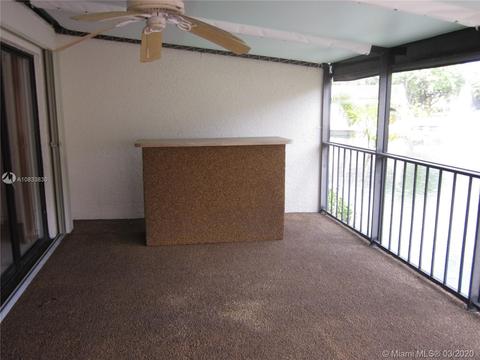 7001 Greentree Ln, Miami Lakes, FL 33014 photo 7
