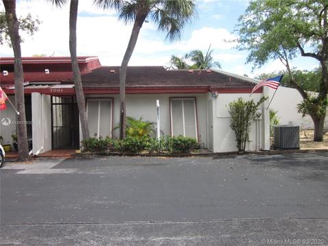 7001 Greentree Ln, Miami Lakes, FL 33014 photo 18