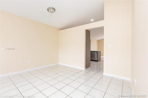 2738 W 73rd Pl, Hialeah, FL 33016 photo 22