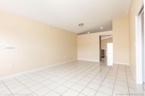 2738 W 73rd Pl, Hialeah, FL 33016 photo 21