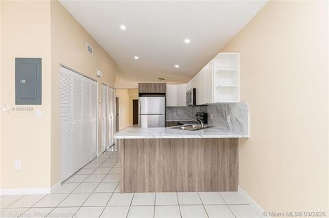 2738 W 73rd Pl, Hialeah, FL 33016 photo 8