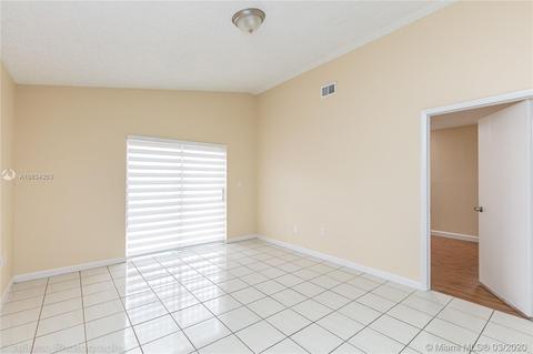 2738 W 73rd Pl, Hialeah, FL 33016 photo 18