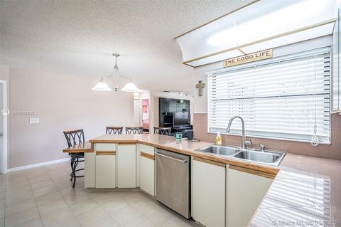 15111 Windbluff St, Davie, FL 33331 photo 38