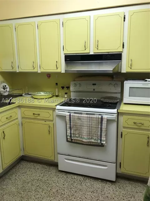 741 E 54th St, Hialeah, FL 33013 photo 12