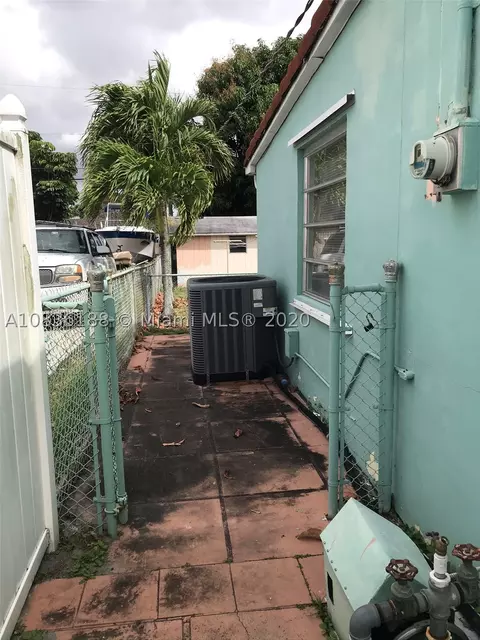 741 E 54th St, Hialeah, FL 33013 photo 5