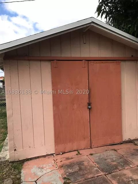 741 E 54th St, Hialeah, FL 33013 photo 25