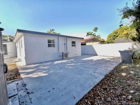 617 SE 4th Pl, Hialeah, FL 33010 photo 21