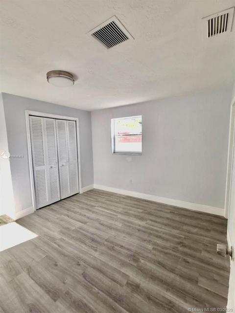 617 SE 4th Pl, Hialeah, FL 33010 photo 15