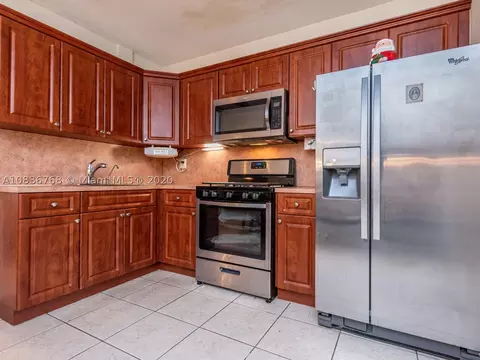 520 E 58th St, Hialeah, FL 33013 photo 7